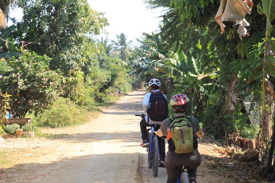 Phnom Penh to Siem Reap E-Bike Tour: Ultimate 4-Day Cambodia Cycling Adventure